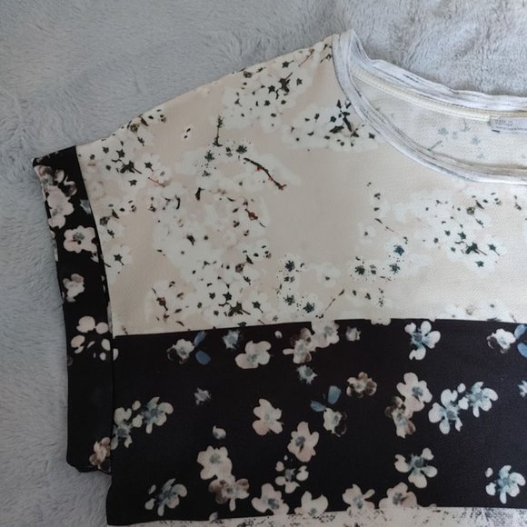 Zara Short Sleeve Floral Blouse - Picture 4 of 7